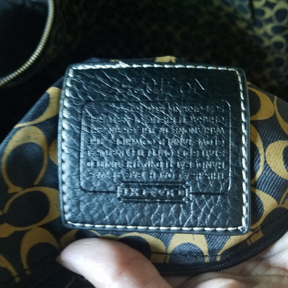 Coach overnight bag Fair condition - Picture 2 of 5